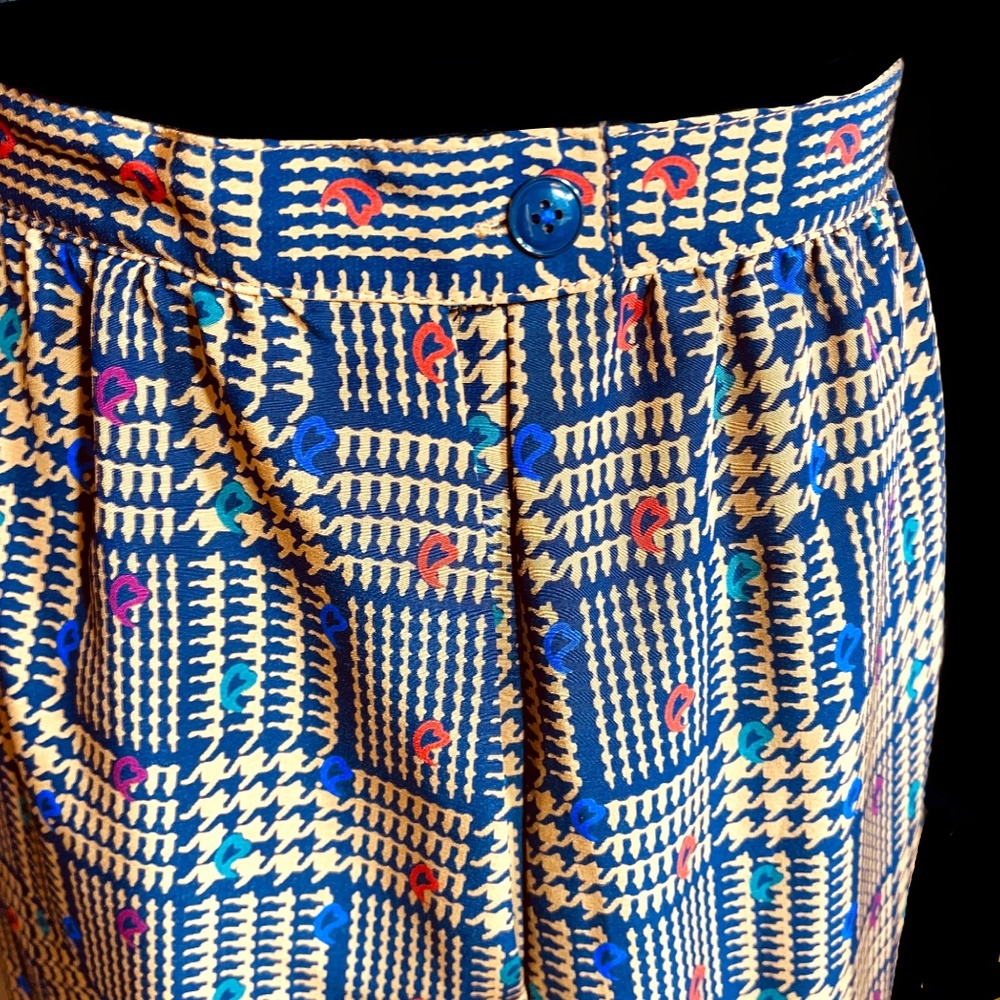 WOVEN PATTERN PRINT SKIRT READY FOR SPRING2025